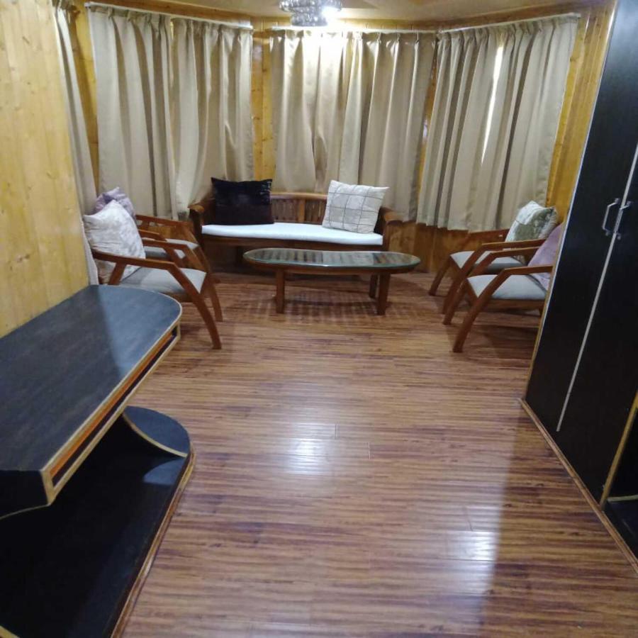 Hotel Sheen Srīnagar Esterno foto