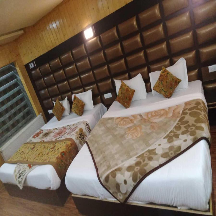Hotel Sheen Srīnagar Esterno foto
